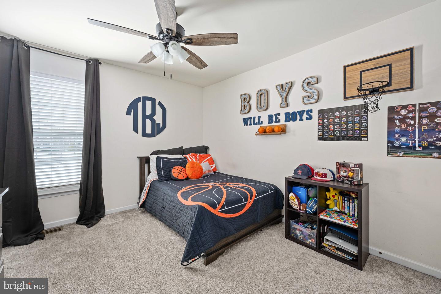 568 COASTAL AVE, STAFFORD, Virginia 22554, 4 Bedrooms Bedrooms, ,3 BathroomsBathrooms,Residential,For sale,568 COASTAL AVE,VAST2045670 MLS # VAST2045670