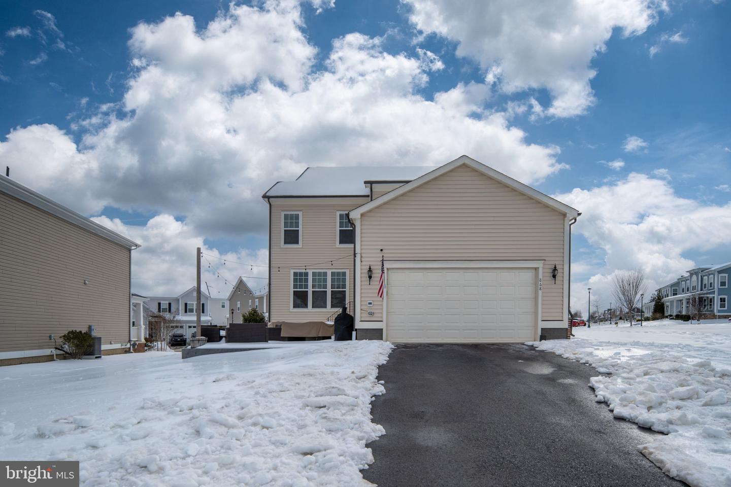 568 COASTAL AVE, STAFFORD, Virginia 22554, 4 Bedrooms Bedrooms, ,3 BathroomsBathrooms,Residential,For sale,568 COASTAL AVE,VAST2045670 MLS # VAST2045670