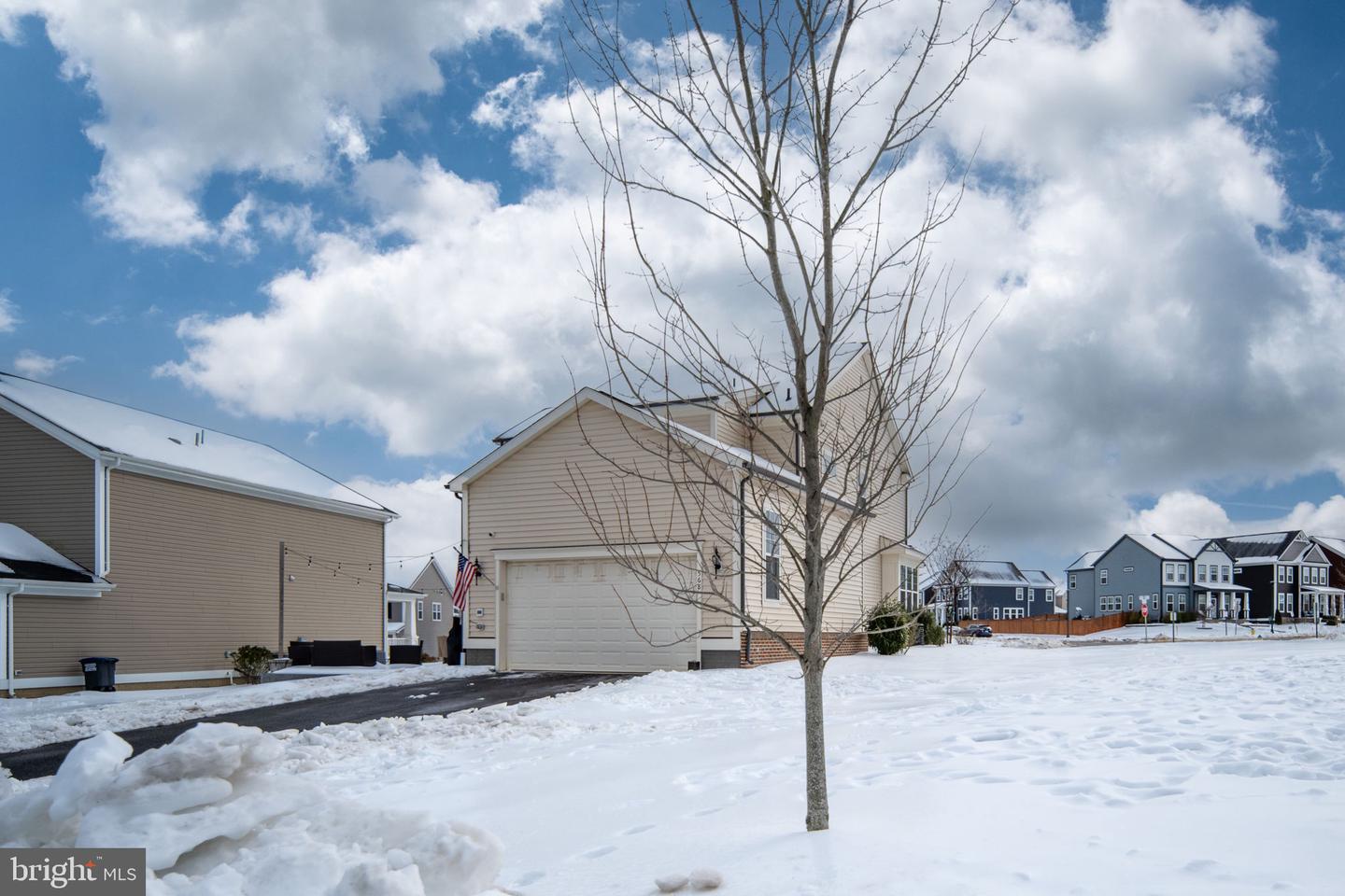 568 COASTAL AVE, STAFFORD, Virginia 22554, 4 Bedrooms Bedrooms, ,3 BathroomsBathrooms,Residential,For sale,568 COASTAL AVE,VAST2045670 MLS # VAST2045670