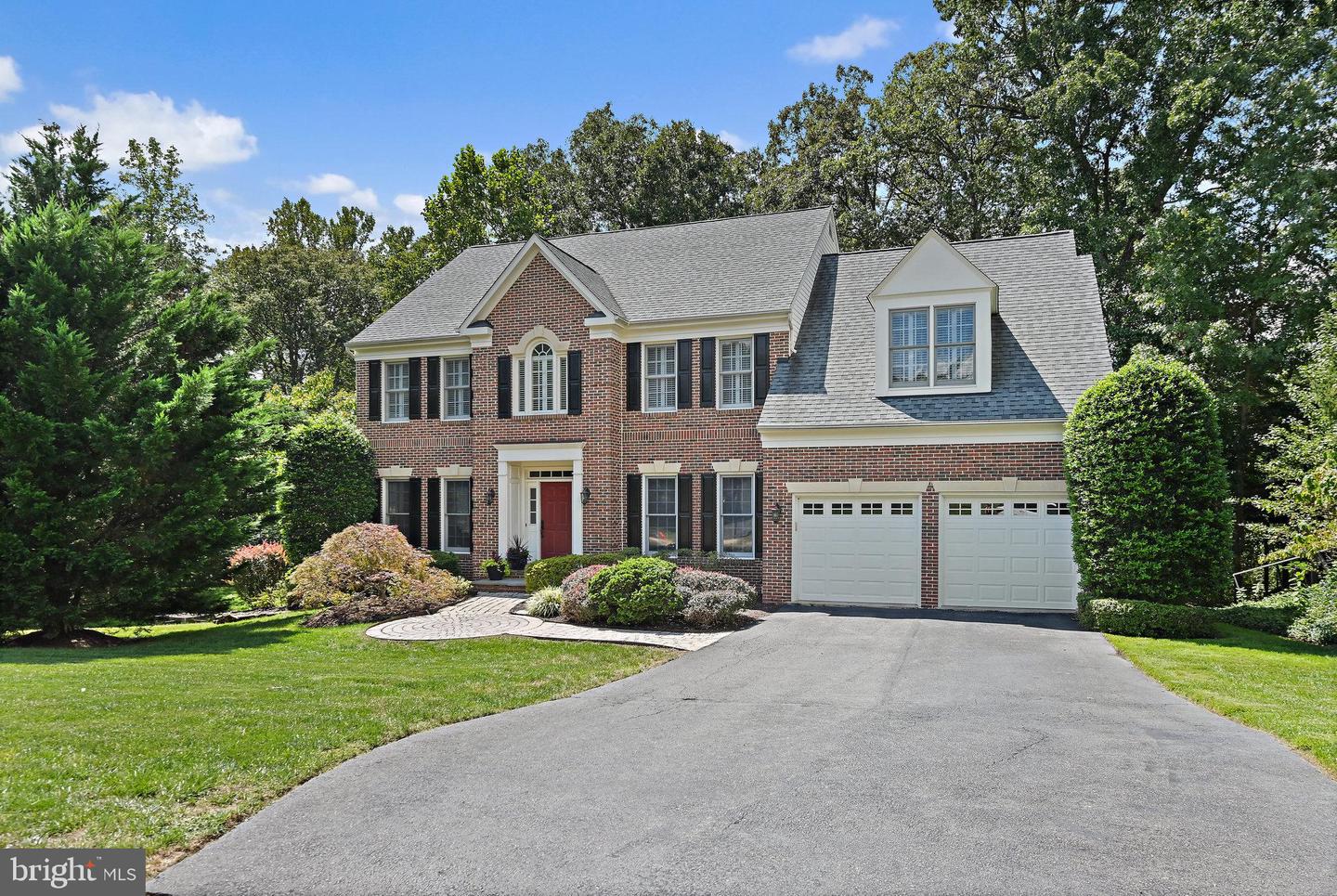 1832 FOXSTONE DR, VIENNA, Virginia 22182, 6 Bedrooms Bedrooms, ,5 BathroomsBathrooms,Residential,For sale,1832 FOXSTONE DR,VAFX2288676 MLS # VAFX2288676