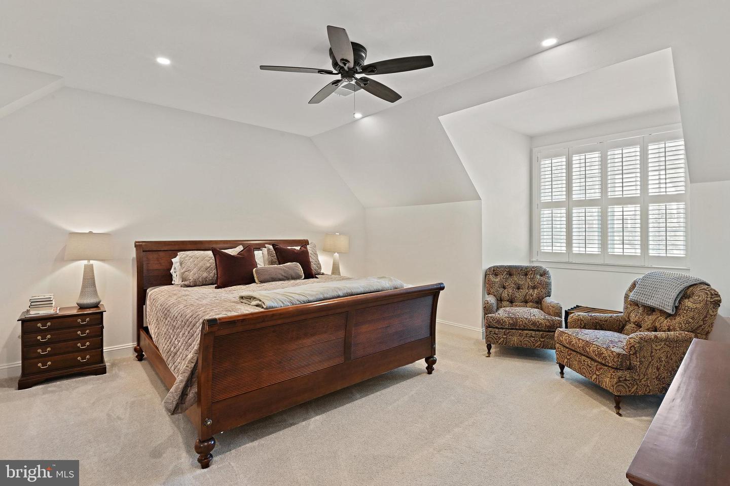 1832 FOXSTONE DR, VIENNA, Virginia 22182, 6 Bedrooms Bedrooms, ,5 BathroomsBathrooms,Residential,For sale,1832 FOXSTONE DR,VAFX2288676 MLS # VAFX2288676