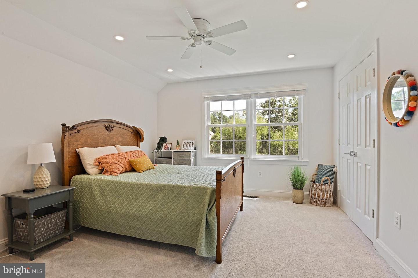 1832 FOXSTONE DR, VIENNA, Virginia 22182, 6 Bedrooms Bedrooms, ,5 BathroomsBathrooms,Residential,For sale,1832 FOXSTONE DR,VAFX2288676 MLS # VAFX2288676