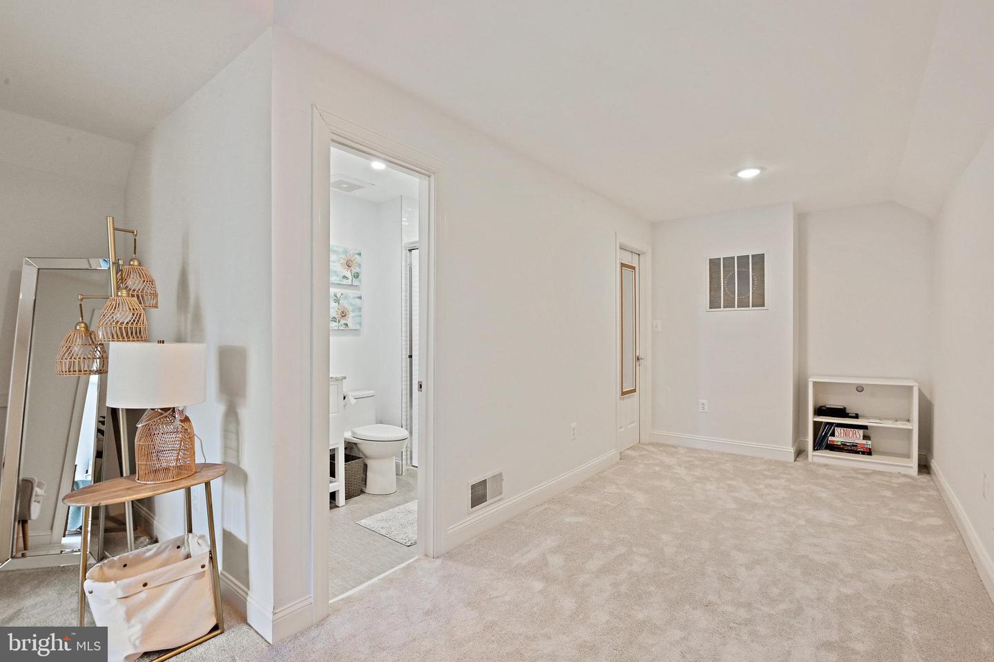 1832 FOXSTONE DR, VIENNA, Virginia 22182, 6 Bedrooms Bedrooms, ,5 BathroomsBathrooms,Residential,For sale,1832 FOXSTONE DR,VAFX2288676 MLS # VAFX2288676