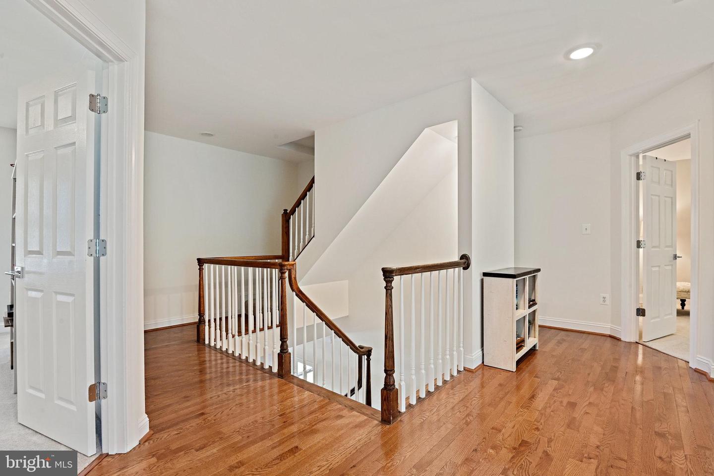 1832 FOXSTONE DR, VIENNA, Virginia 22182, 6 Bedrooms Bedrooms, ,5 BathroomsBathrooms,Residential,For sale,1832 FOXSTONE DR,VAFX2288676 MLS # VAFX2288676