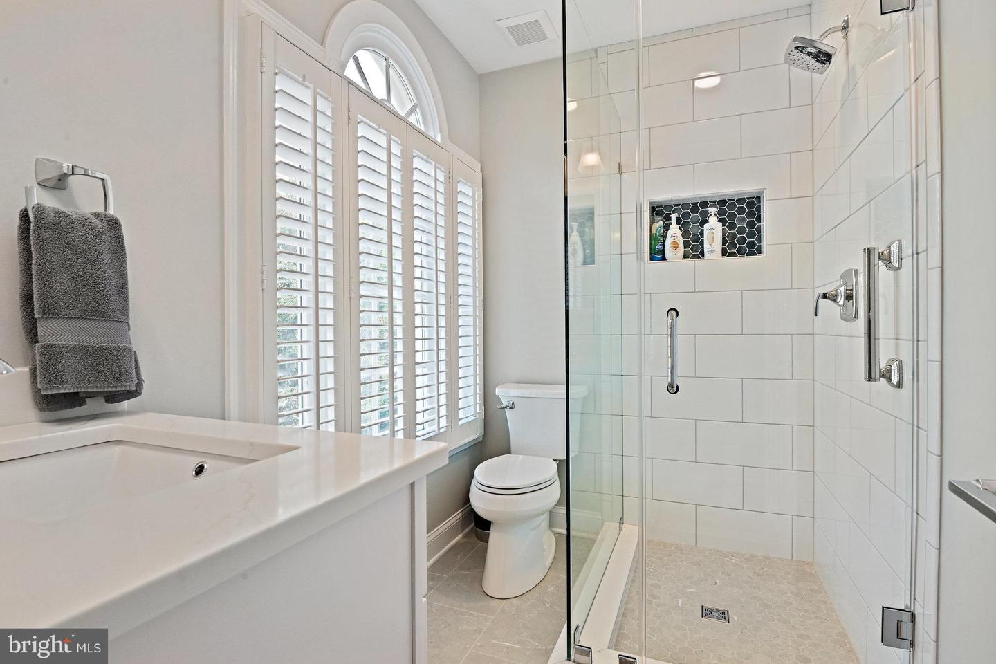 1832 FOXSTONE DR, VIENNA, Virginia 22182, 6 Bedrooms Bedrooms, ,5 BathroomsBathrooms,Residential,For sale,1832 FOXSTONE DR,VAFX2288676 MLS # VAFX2288676