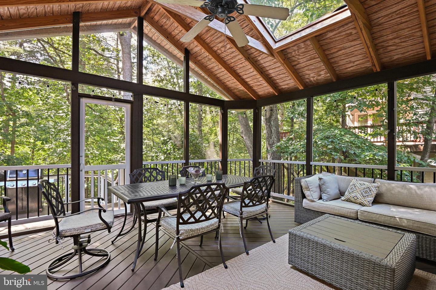 1832 FOXSTONE DR, VIENNA, Virginia 22182, 6 Bedrooms Bedrooms, ,5 BathroomsBathrooms,Residential,For sale,1832 FOXSTONE DR,VAFX2288676 MLS # VAFX2288676