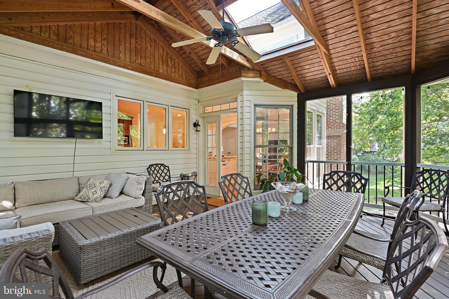 1832 FOXSTONE DR, VIENNA, Virginia 22182, 6 Bedrooms Bedrooms, ,5 BathroomsBathrooms,Residential,For sale,1832 FOXSTONE DR,VAFX2288676 MLS # VAFX2288676