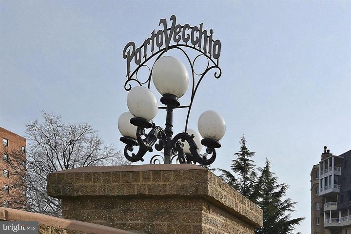 1250 S WASHINGTON ST #816, ALEXANDRIA, Virginia 22314, 2 Bedrooms Bedrooms, ,2 BathroomsBathrooms,Residential,For sale,1250 S WASHINGTON ST #816,VAAX2053734 MLS # VAAX2053734