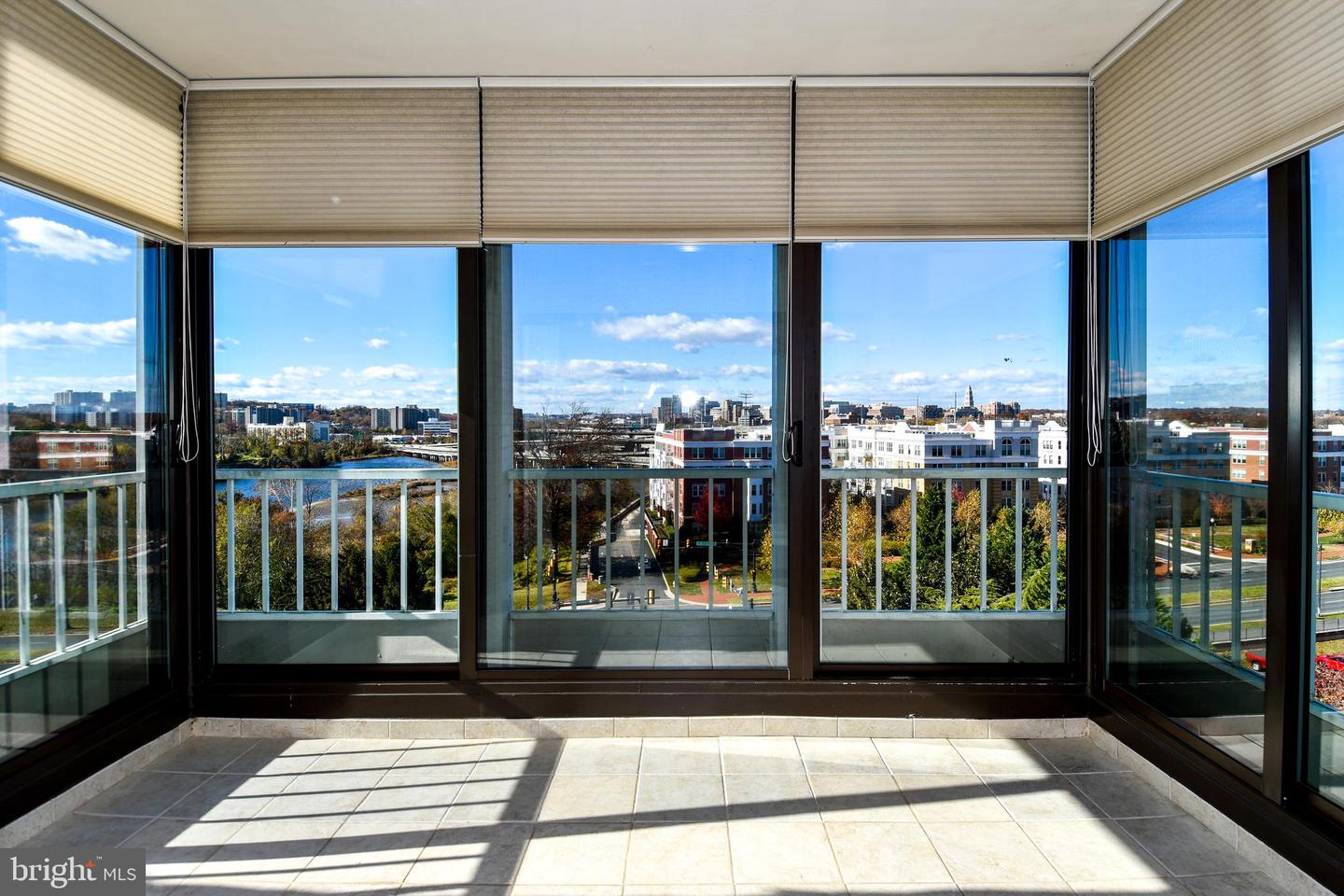 1250 S WASHINGTON ST #816, ALEXANDRIA, Virginia 22314, 2 Bedrooms Bedrooms, ,2 BathroomsBathrooms,Residential,For sale,1250 S WASHINGTON ST #816,VAAX2053734 MLS # VAAX2053734