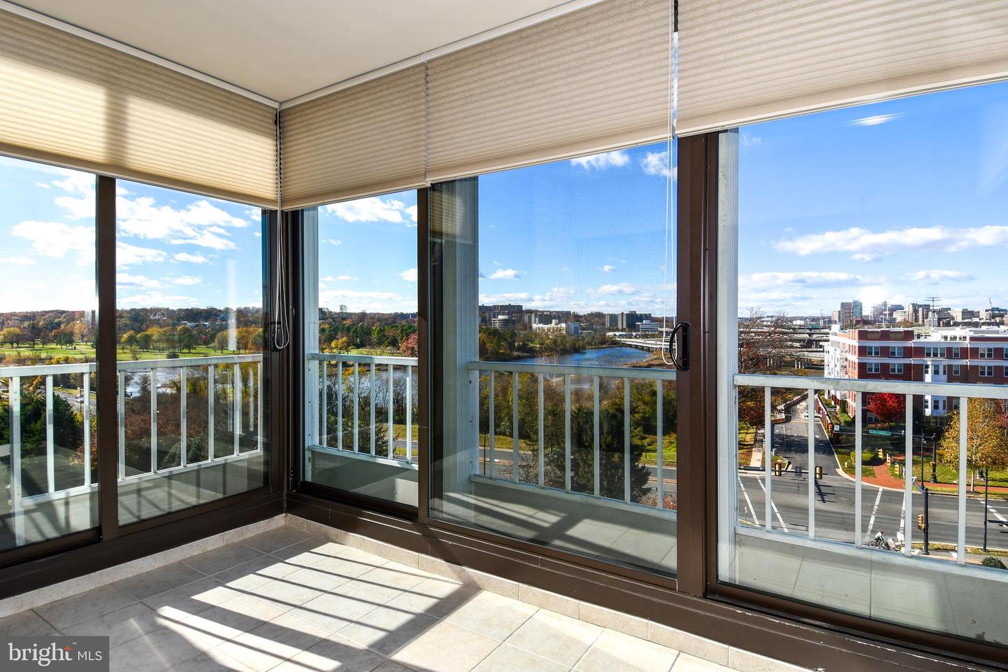 1250 S WASHINGTON ST #816, ALEXANDRIA, Virginia 22314, 2 Bedrooms Bedrooms, ,2 BathroomsBathrooms,Residential,For sale,1250 S WASHINGTON ST #816,VAAX2053734 MLS # VAAX2053734