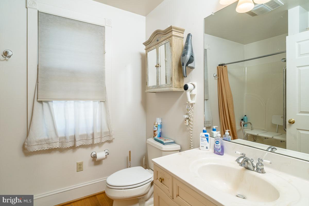 187 HOUFF, WEYERS CAVE, Virginia 24486, 5 Bedrooms Bedrooms, 18 Rooms Rooms,3 BathroomsBathrooms,Residential,For sale,187 HOUFF,VAAG2002738 MLS # VAAG2002738