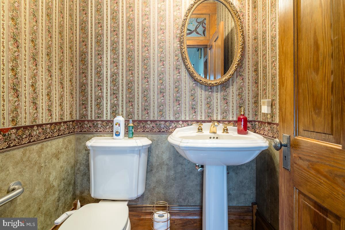 187 HOUFF, WEYERS CAVE, Virginia 24486, 5 Bedrooms Bedrooms, 18 Rooms Rooms,3 BathroomsBathrooms,Residential,For sale,187 HOUFF,VAAG2002738 MLS # VAAG2002738