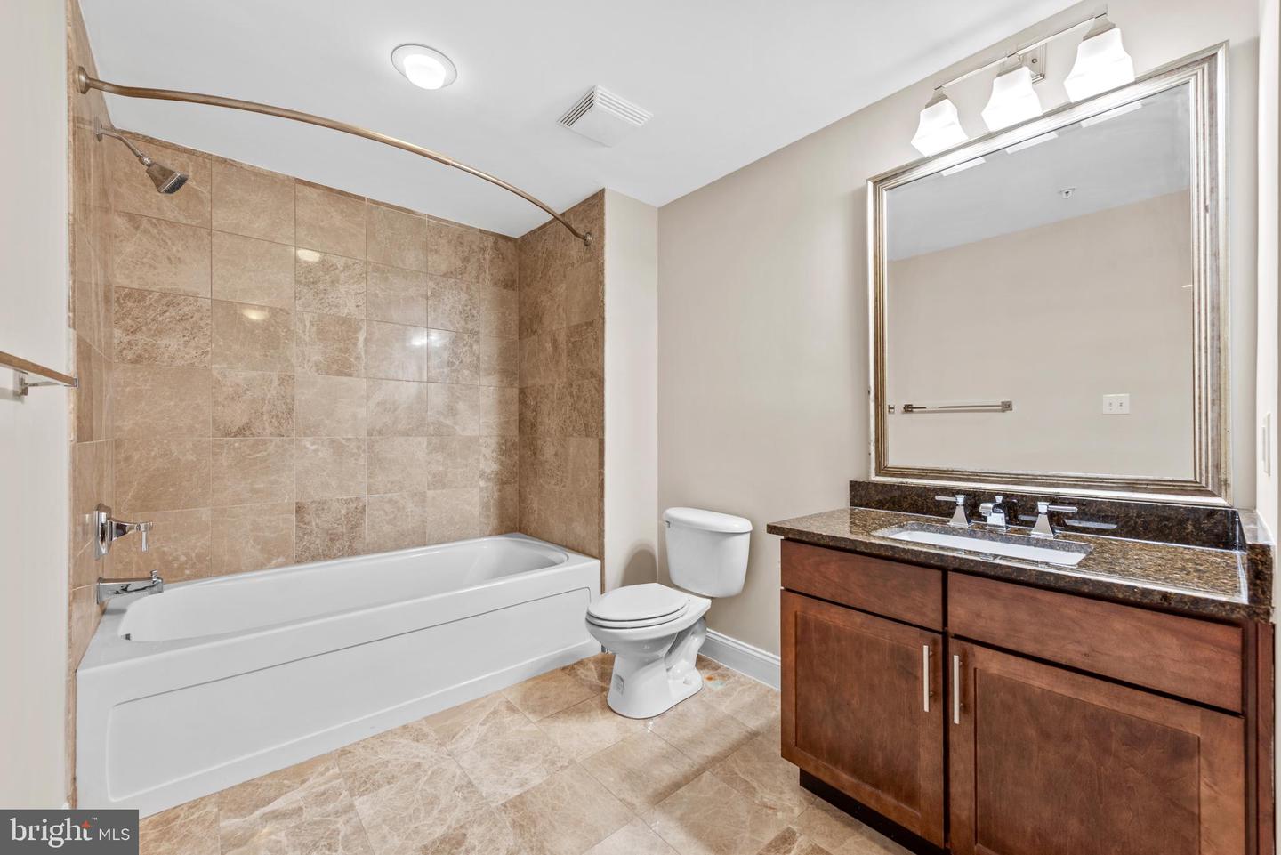 6301 EDSALL RD #424, ALEXANDRIA, Virginia 22312, 2 Bedrooms Bedrooms, 4 Rooms Rooms,2 BathroomsBathrooms,Residential,For sale,6301 EDSALL RD #424,VAFX2288824 MLS # VAFX2288824