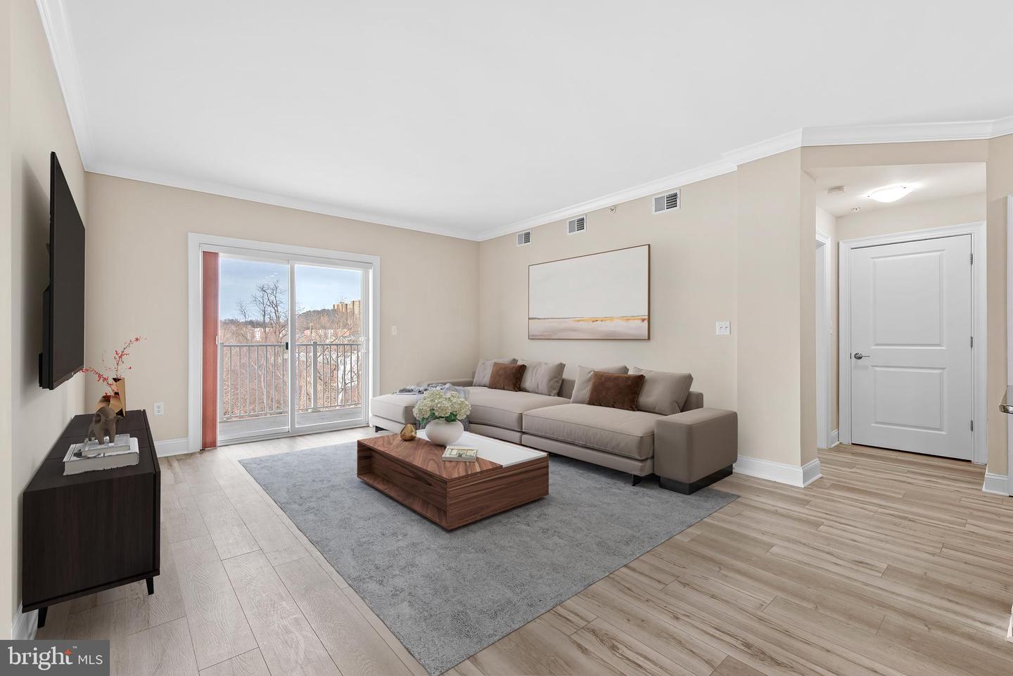 6301 EDSALL RD #424, ALEXANDRIA, Virginia 22312, 2 Bedrooms Bedrooms, 4 Rooms Rooms,2 BathroomsBathrooms,Residential,For sale,6301 EDSALL RD #424,VAFX2288824 MLS # VAFX2288824