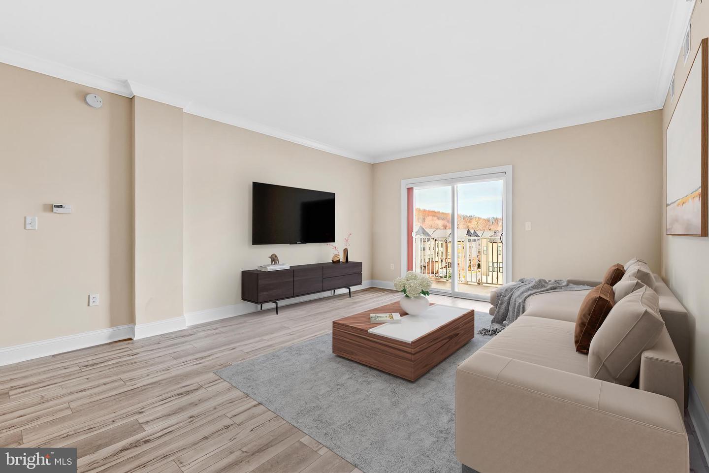 6301 EDSALL RD #424, ALEXANDRIA, Virginia 22312, 2 Bedrooms Bedrooms, 4 Rooms Rooms,2 BathroomsBathrooms,Residential,For sale,6301 EDSALL RD #424,VAFX2288824 MLS # VAFX2288824