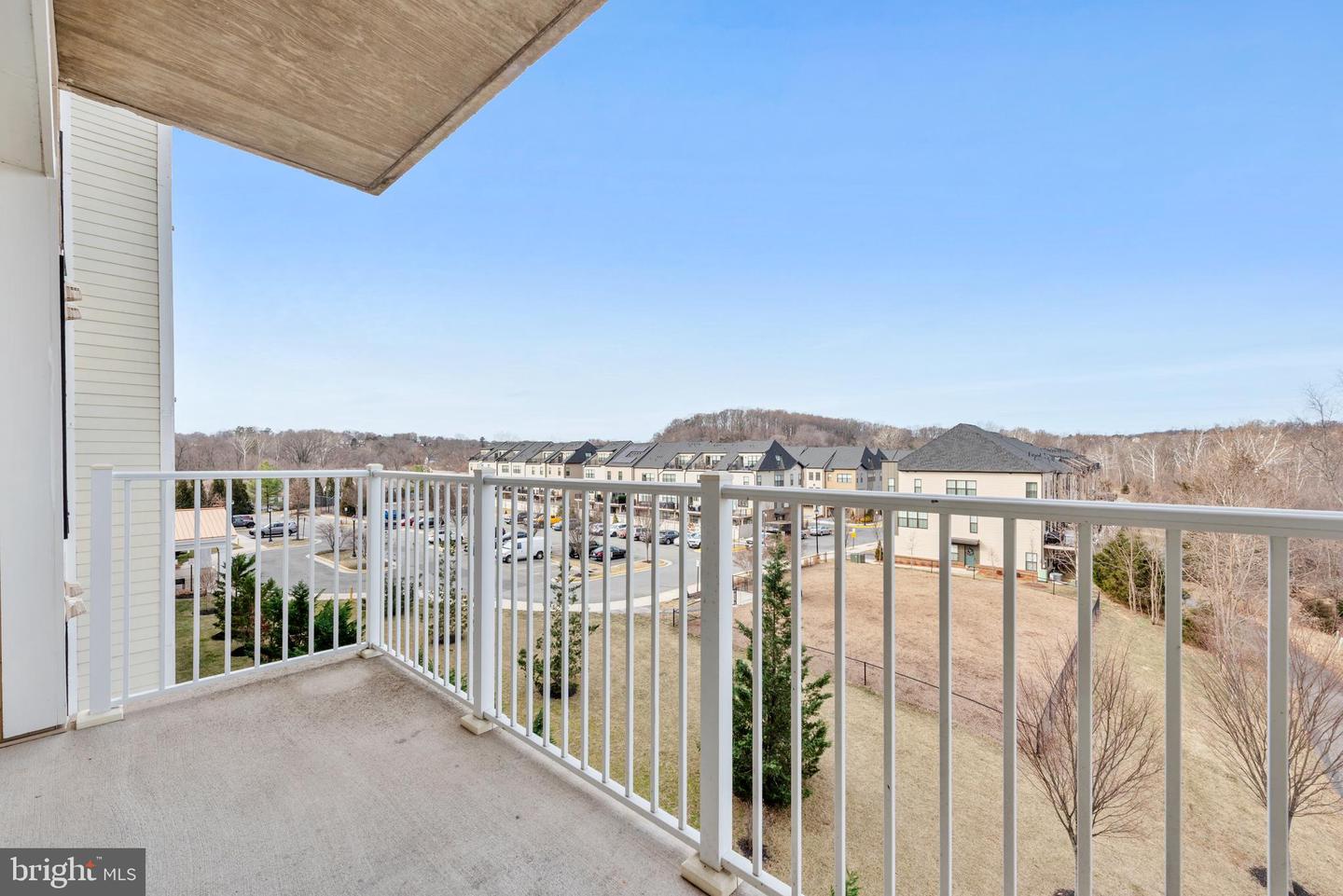 6301 EDSALL RD #424, ALEXANDRIA, Virginia 22312, 2 Bedrooms Bedrooms, 4 Rooms Rooms,2 BathroomsBathrooms,Residential,For sale,6301 EDSALL RD #424,VAFX2288824 MLS # VAFX2288824