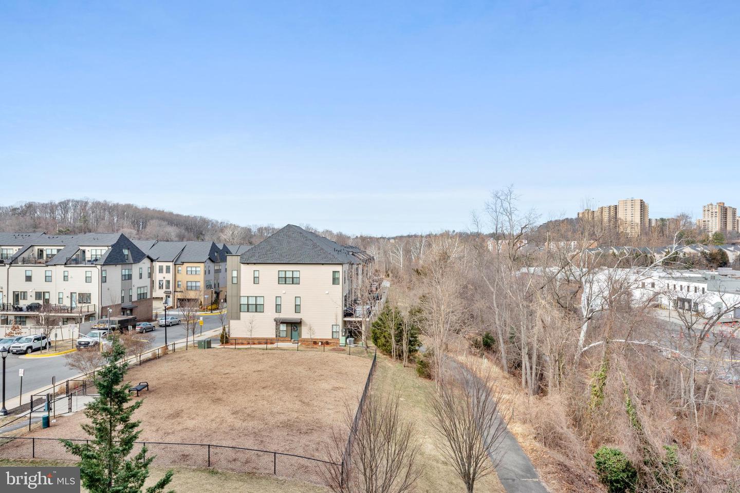 6301 EDSALL RD #424, ALEXANDRIA, Virginia 22312, 2 Bedrooms Bedrooms, 4 Rooms Rooms,2 BathroomsBathrooms,Residential,For sale,6301 EDSALL RD #424,VAFX2288824 MLS # VAFX2288824