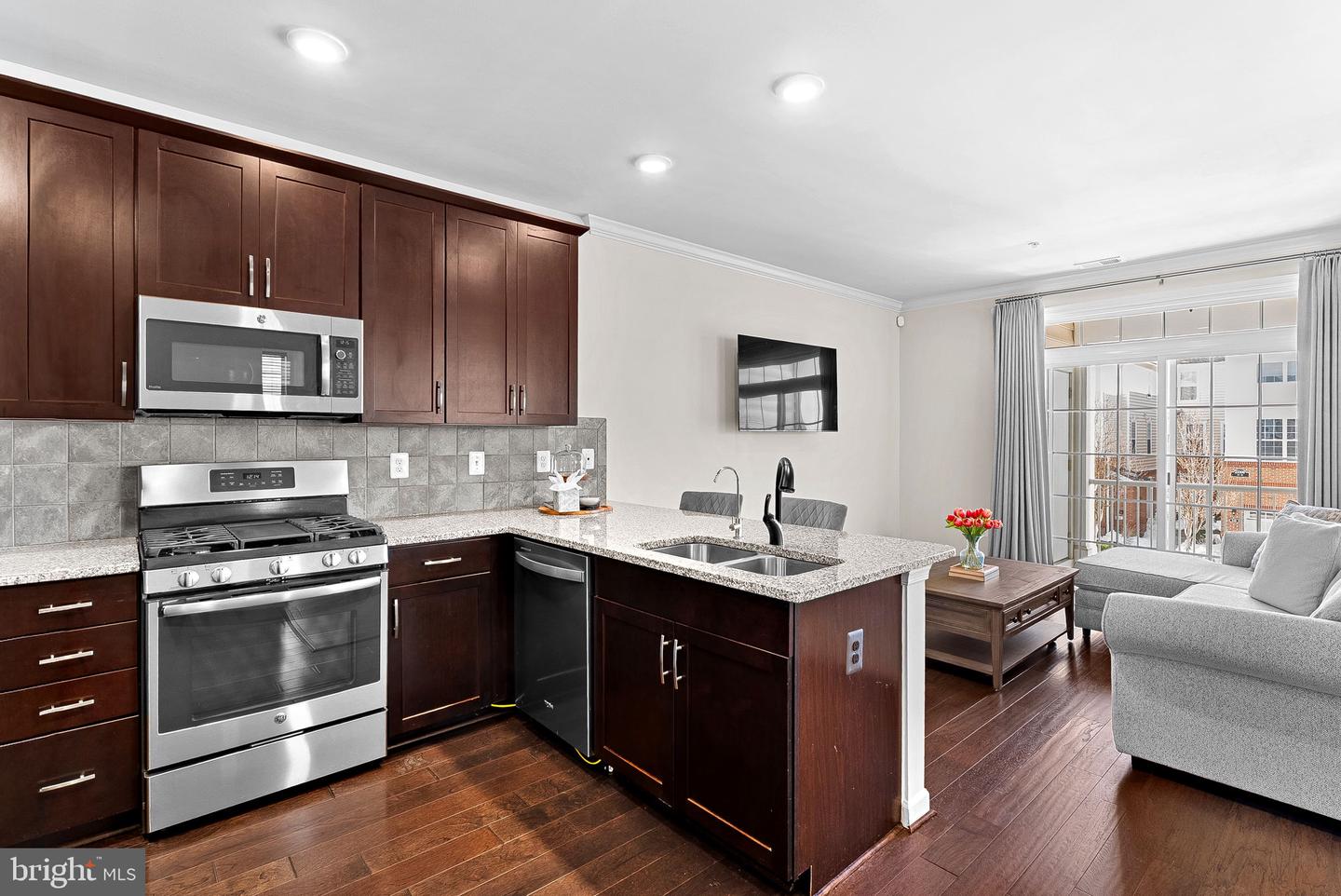 23305 MILLTOWN KNOLL SQ #113, ASHBURN, Virginia 20148, 2 Bedrooms Bedrooms, ,2 BathroomsBathrooms,Residential,For sale,23305 MILLTOWN KNOLL SQ #113,VALO2115204 MLS # VALO2115204