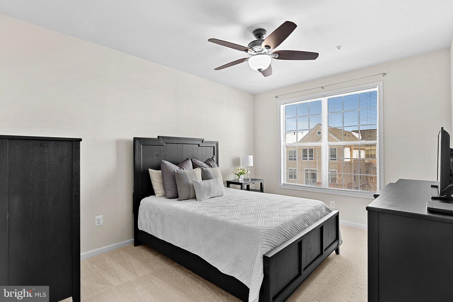 23305 MILLTOWN KNOLL SQ #113, ASHBURN, Virginia 20148, 2 Bedrooms Bedrooms, ,2 BathroomsBathrooms,Residential,For sale,23305 MILLTOWN KNOLL SQ #113,VALO2115204 MLS # VALO2115204