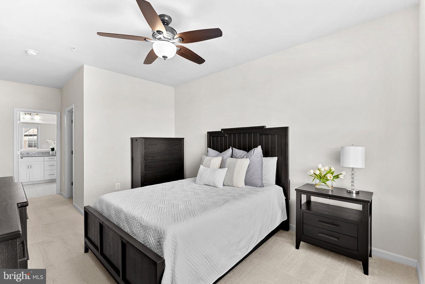 23305 MILLTOWN KNOLL SQ #113, ASHBURN, Virginia 20148, 2 Bedrooms Bedrooms, ,2 BathroomsBathrooms,Residential,For sale,23305 MILLTOWN KNOLL SQ #113,VALO2115204 MLS # VALO2115204