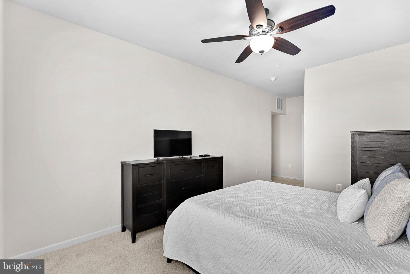 23305 MILLTOWN KNOLL SQ #113, ASHBURN, Virginia 20148, 2 Bedrooms Bedrooms, ,2 BathroomsBathrooms,Residential,For sale,23305 MILLTOWN KNOLL SQ #113,VALO2115204 MLS # VALO2115204