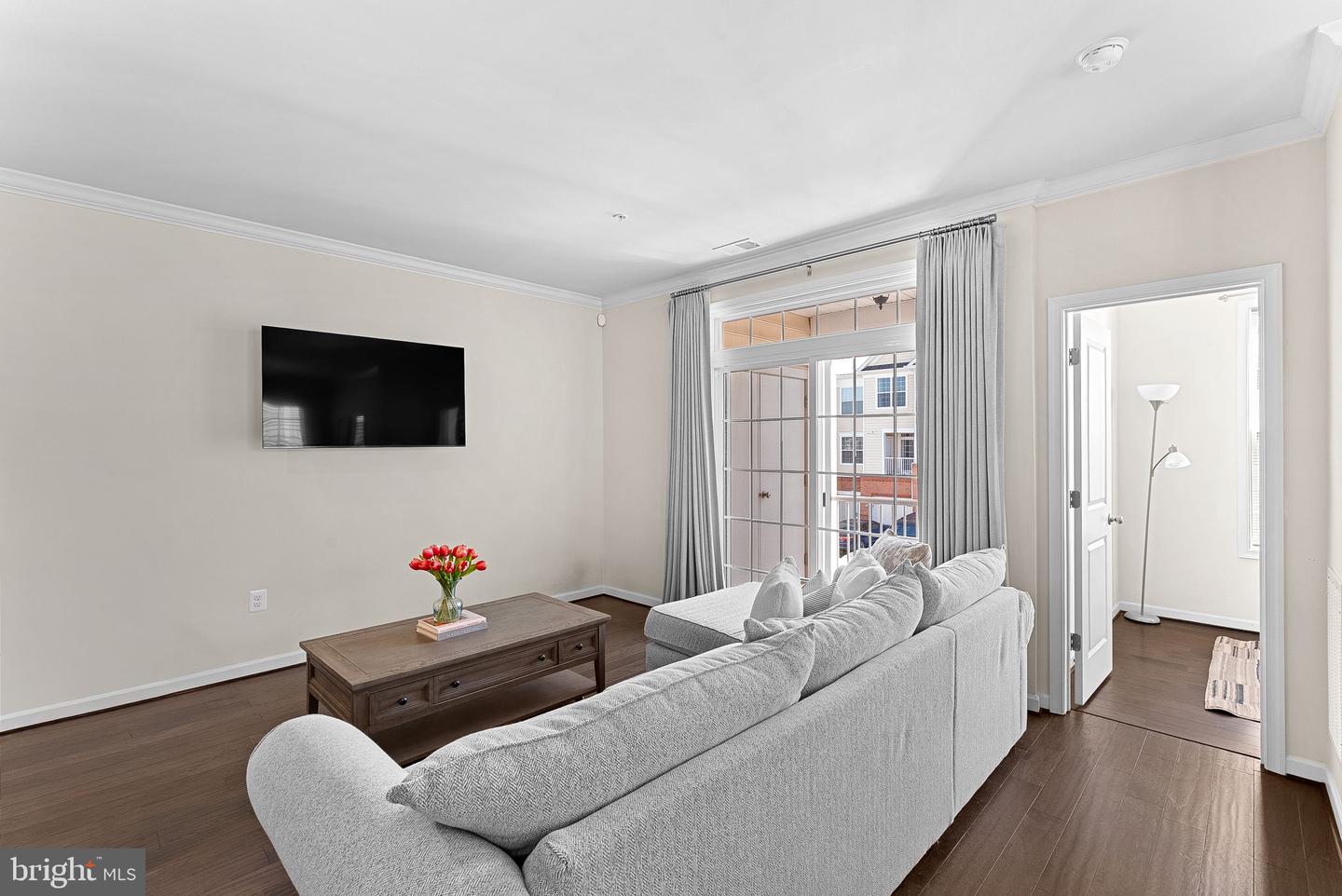 23305 MILLTOWN KNOLL SQ #113, ASHBURN, Virginia 20148, 2 Bedrooms Bedrooms, ,2 BathroomsBathrooms,Residential,For sale,23305 MILLTOWN KNOLL SQ #113,VALO2115204 MLS # VALO2115204