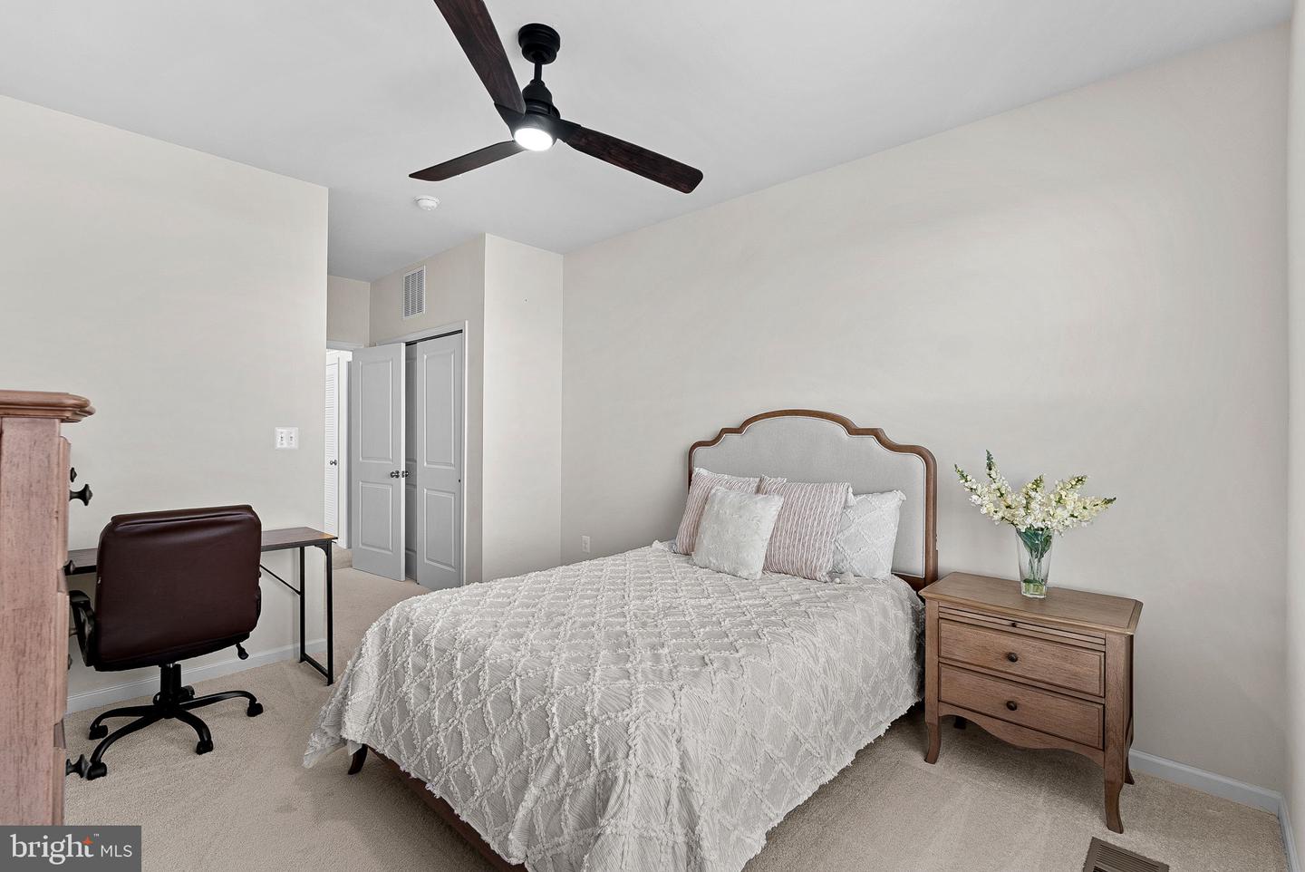 23305 MILLTOWN KNOLL SQ #113, ASHBURN, Virginia 20148, 2 Bedrooms Bedrooms, ,2 BathroomsBathrooms,Residential,For sale,23305 MILLTOWN KNOLL SQ #113,VALO2115204 MLS # VALO2115204