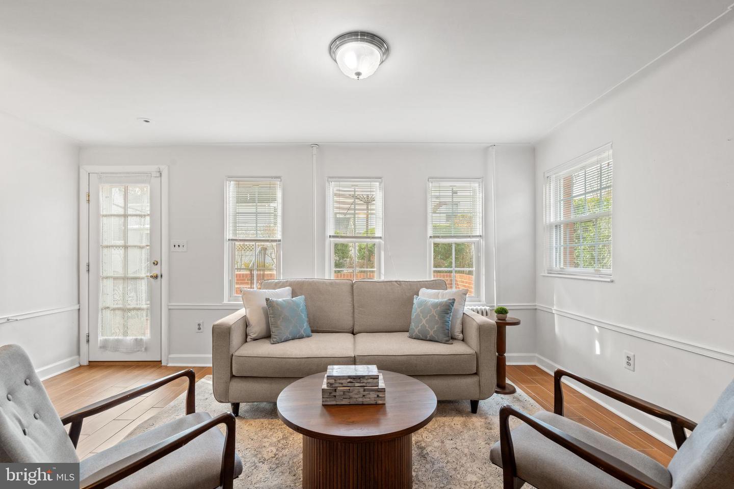 3214 19TH ROAD N, ARLINGTON, Virginia 22201, 4 Bedrooms Bedrooms, ,2 BathroomsBathrooms,Residential,For sale,3214 19TH ROAD N,VAAR2068468 MLS # VAAR2068468