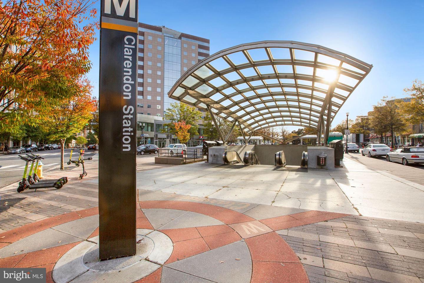 3214 19TH ROAD N, ARLINGTON, Virginia 22201, 4 Bedrooms Bedrooms, ,2 BathroomsBathrooms,Residential,For sale,3214 19TH ROAD N,VAAR2068468 MLS # VAAR2068468