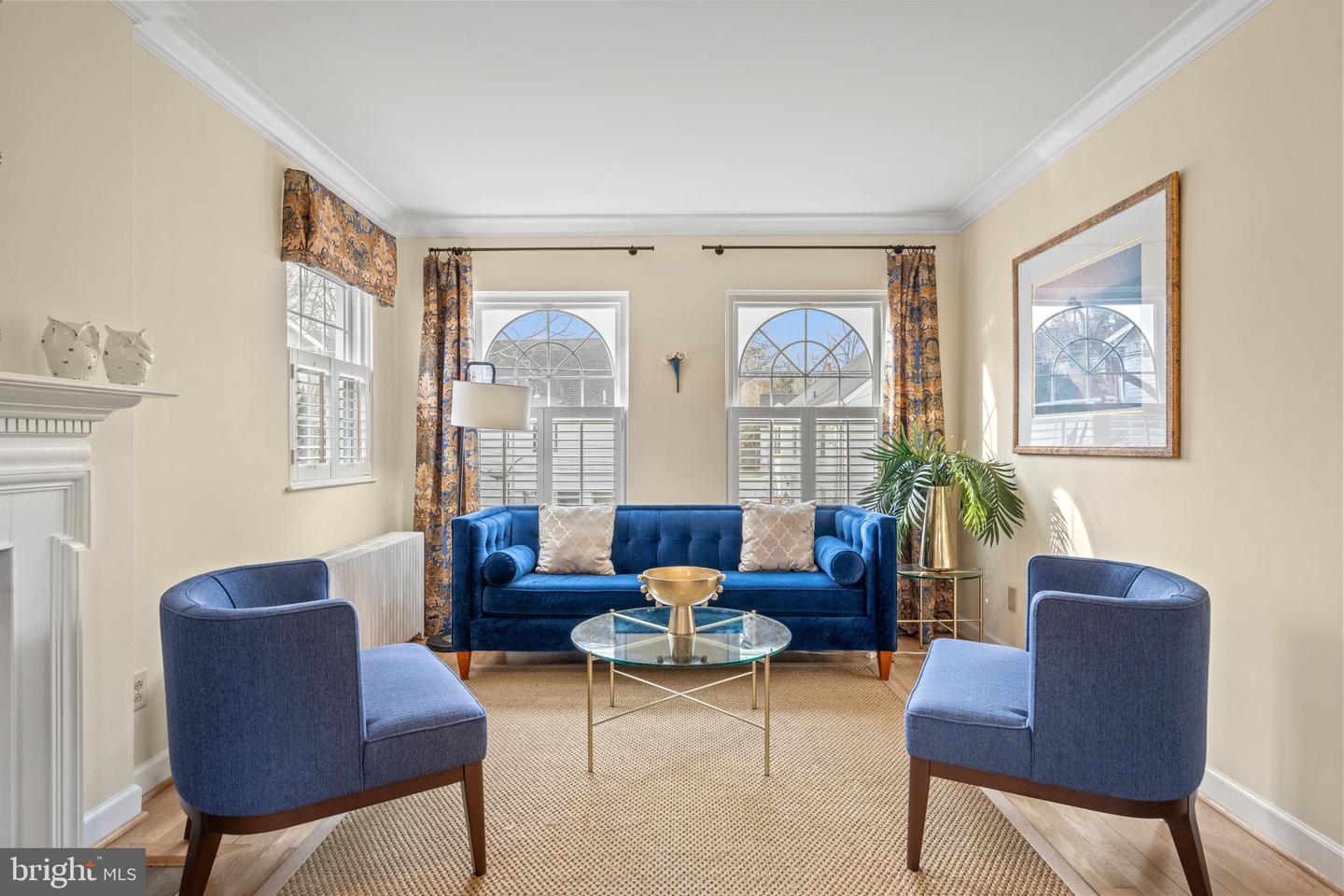 3214 19TH ROAD N, ARLINGTON, Virginia 22201, 4 Bedrooms Bedrooms, ,2 BathroomsBathrooms,Residential,For sale,3214 19TH ROAD N,VAAR2068468 MLS # VAAR2068468