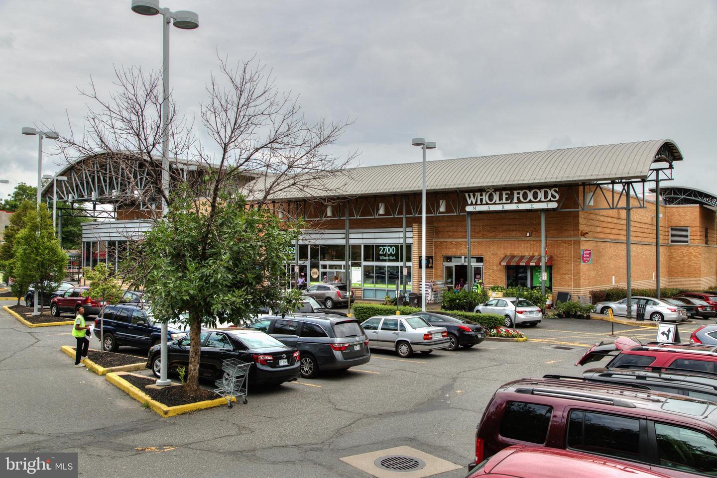 3214 19TH ROAD N, ARLINGTON, Virginia 22201, 4 Bedrooms Bedrooms, ,2 BathroomsBathrooms,Residential,For sale,3214 19TH ROAD N,VAAR2068468 MLS # VAAR2068468