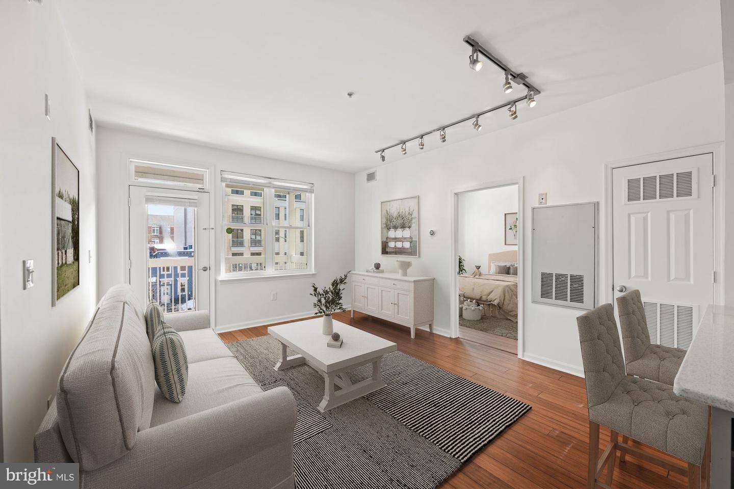 2004 11TH ST NW #222, WASHINGTON, District Of Columbia 20001, 2 Bedrooms Bedrooms, ,2 BathroomsBathrooms,Residential,For sale,2004 11TH ST NW #222,DCDC2244588 MLS # DCDC2244588