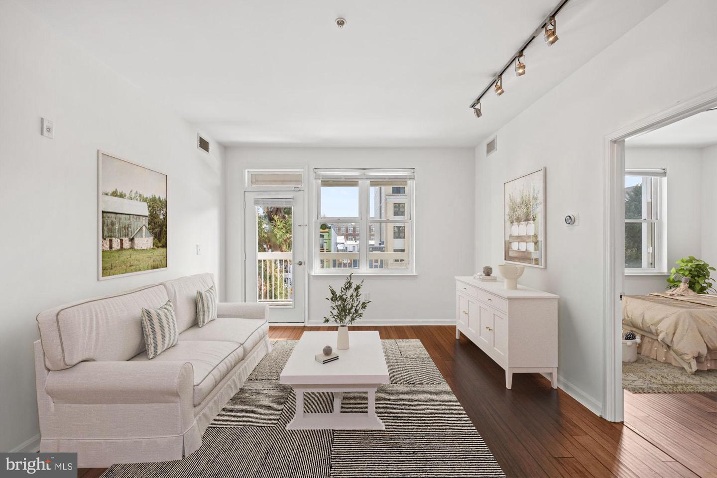 2004 11TH ST NW #222, WASHINGTON, District Of Columbia 20001, 2 Bedrooms Bedrooms, ,2 BathroomsBathrooms,Residential,For sale,2004 11TH ST NW #222,DCDC2244588 MLS # DCDC2244588