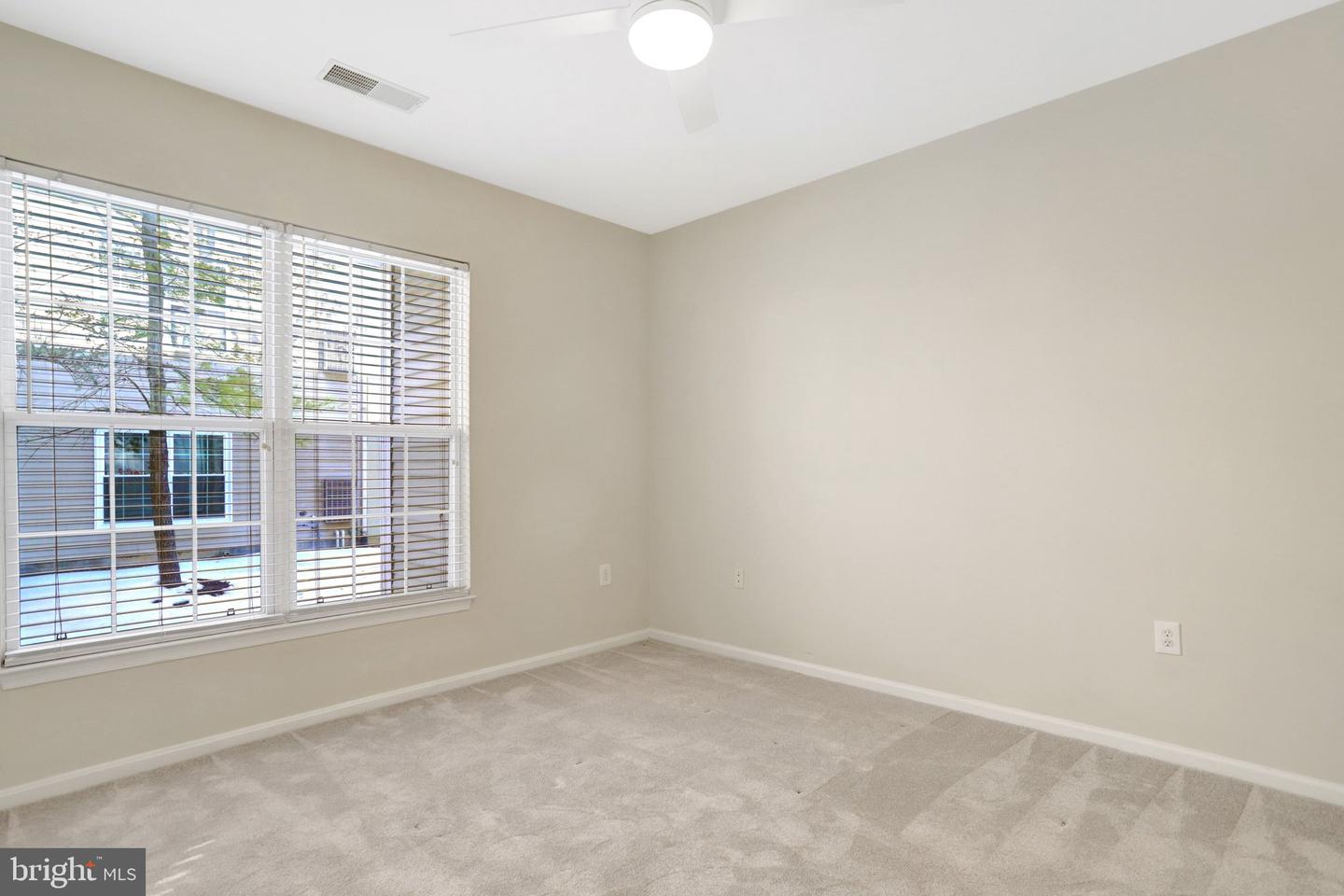 7709 HAYNES POINT WAY #C, ALEXANDRIA, Virginia 22315, 2 Bedrooms Bedrooms, ,2 BathroomsBathrooms,Residential,For sale,7709 HAYNES POINT WAY #C,VAFX2288930 MLS # VAFX2288930