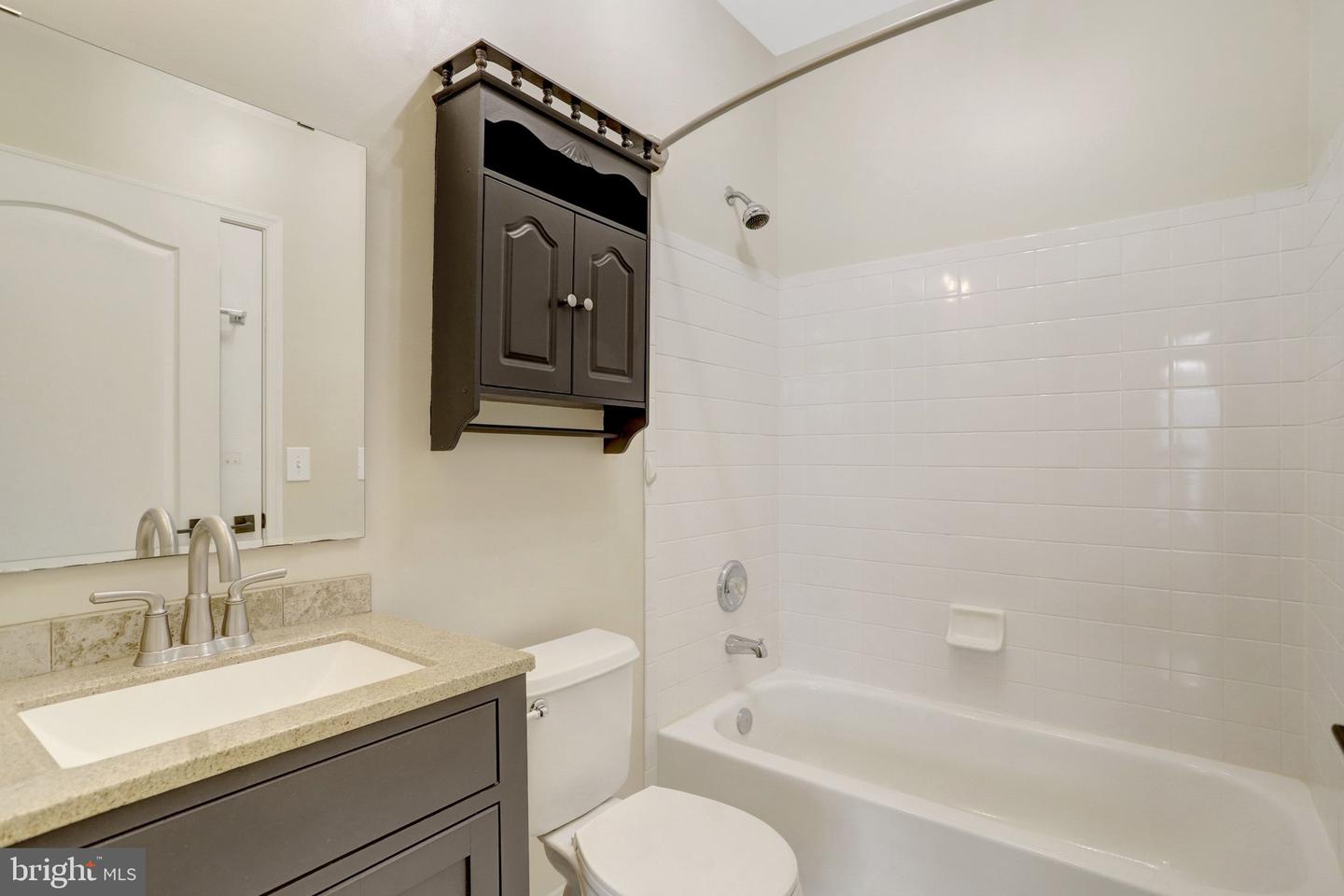 7709 HAYNES POINT WAY #C, ALEXANDRIA, Virginia 22315, 2 Bedrooms Bedrooms, ,2 BathroomsBathrooms,Residential,For sale,7709 HAYNES POINT WAY #C,VAFX2288930 MLS # VAFX2288930