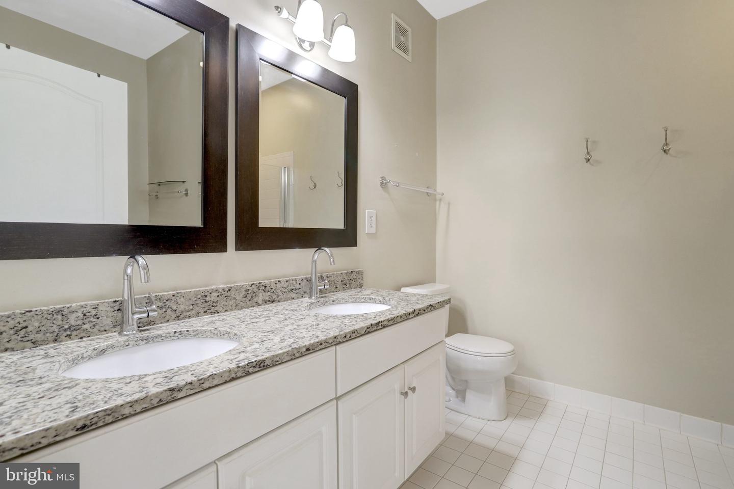 7709 HAYNES POINT WAY #C, ALEXANDRIA, Virginia 22315, 2 Bedrooms Bedrooms, ,2 BathroomsBathrooms,Residential,For sale,7709 HAYNES POINT WAY #C,VAFX2288930 MLS # VAFX2288930