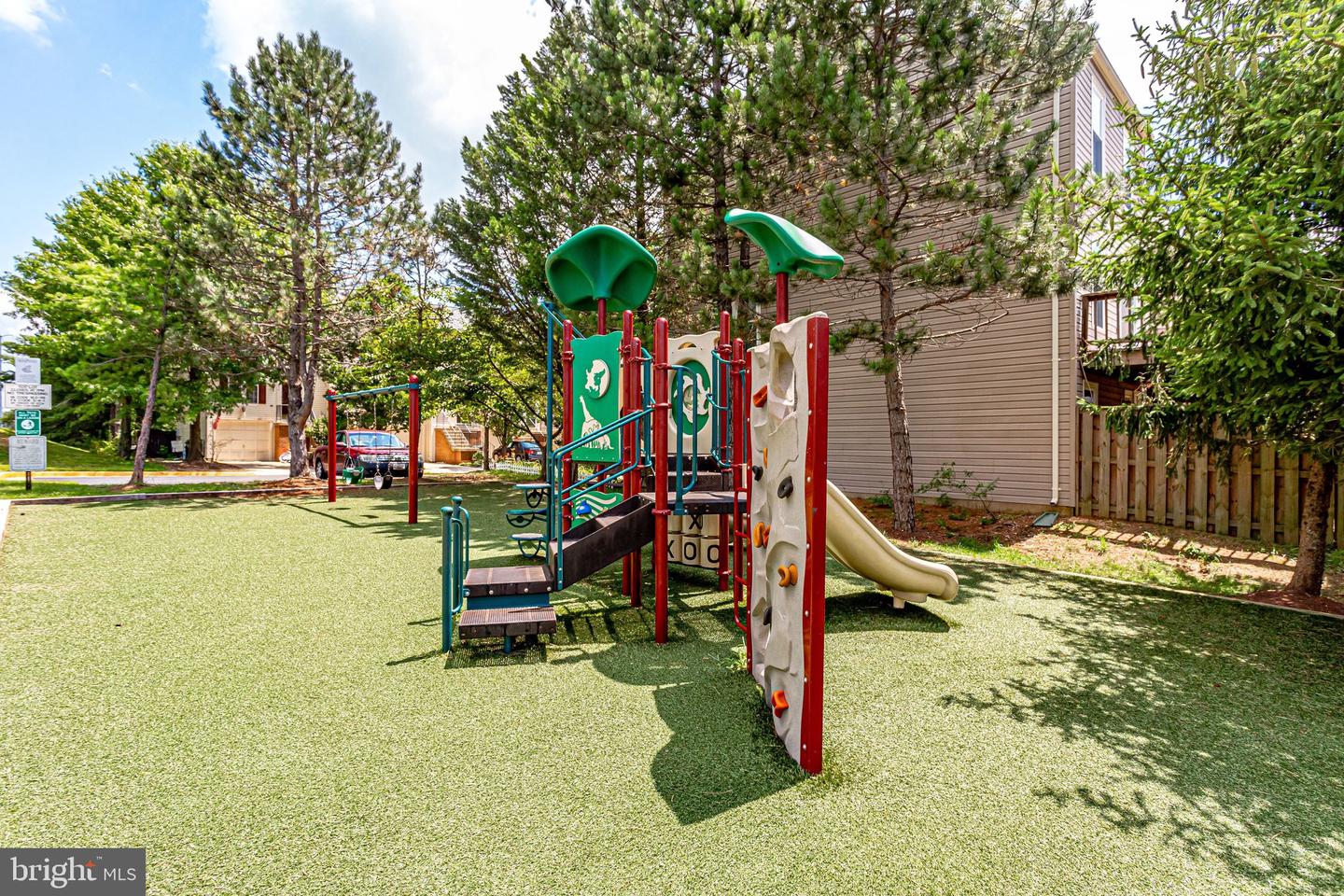 7709 HAYNES POINT WAY #C, ALEXANDRIA, Virginia 22315, 2 Bedrooms Bedrooms, ,2 BathroomsBathrooms,Residential,For sale,7709 HAYNES POINT WAY #C,VAFX2288930 MLS # VAFX2288930