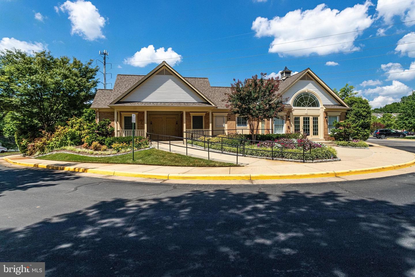 7709 HAYNES POINT WAY #C, ALEXANDRIA, Virginia 22315, 2 Bedrooms Bedrooms, ,2 BathroomsBathrooms,Residential,For sale,7709 HAYNES POINT WAY #C,VAFX2288930 MLS # VAFX2288930