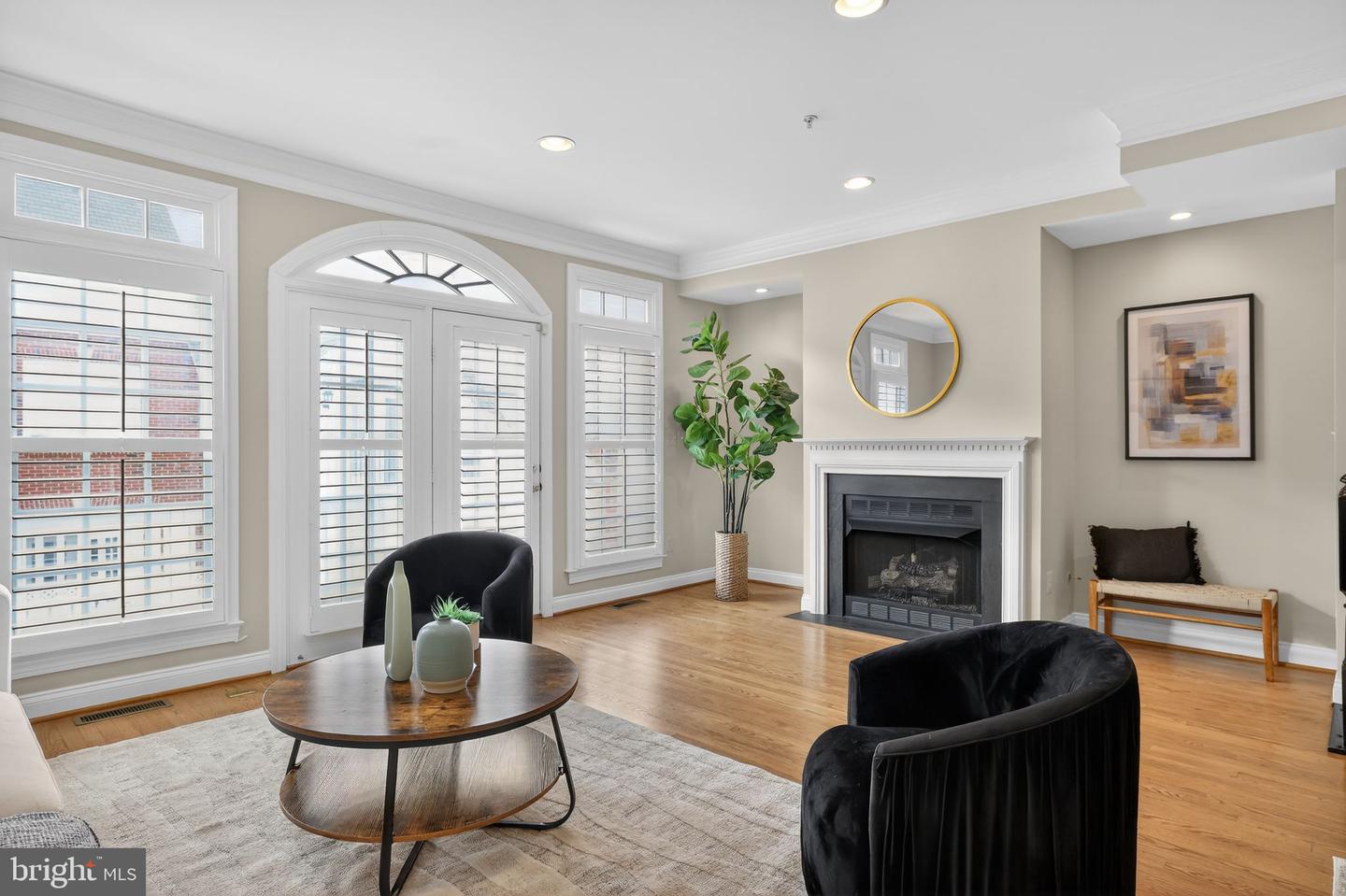 1220 ROUNDHOUSE LN, ALEXANDRIA, Virginia 22314, 4 Bedrooms Bedrooms, ,3 BathroomsBathrooms,Residential,For sale,1220 ROUNDHOUSE LN,VAAX2053764 MLS # VAAX2053764