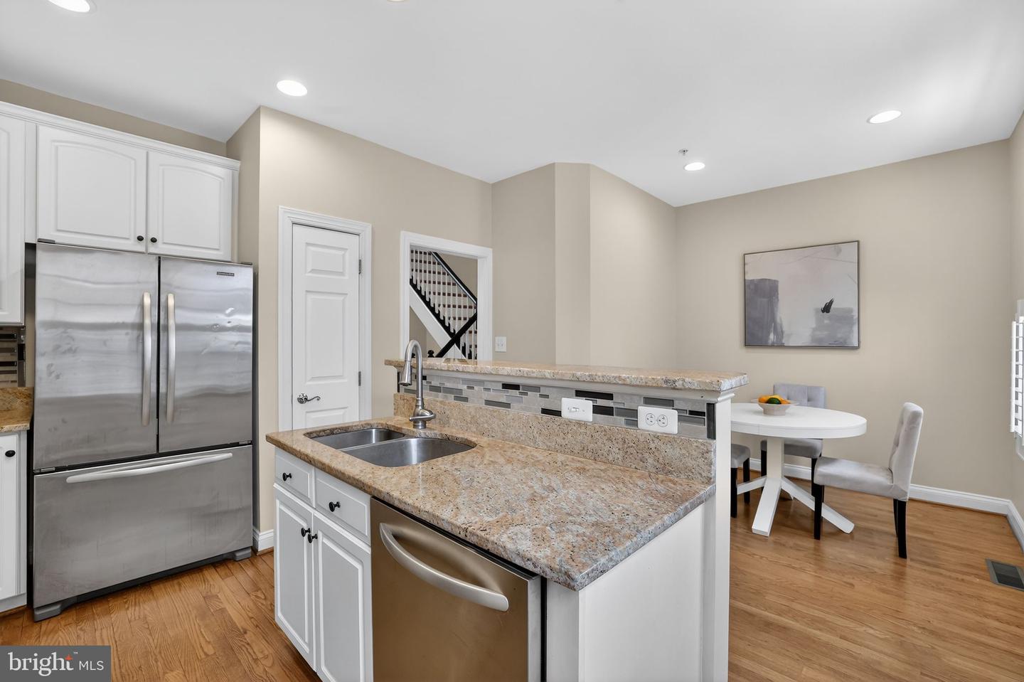 1220 ROUNDHOUSE LN, ALEXANDRIA, Virginia 22314, 4 Bedrooms Bedrooms, ,3 BathroomsBathrooms,Residential,For sale,1220 ROUNDHOUSE LN,VAAX2053764 MLS # VAAX2053764