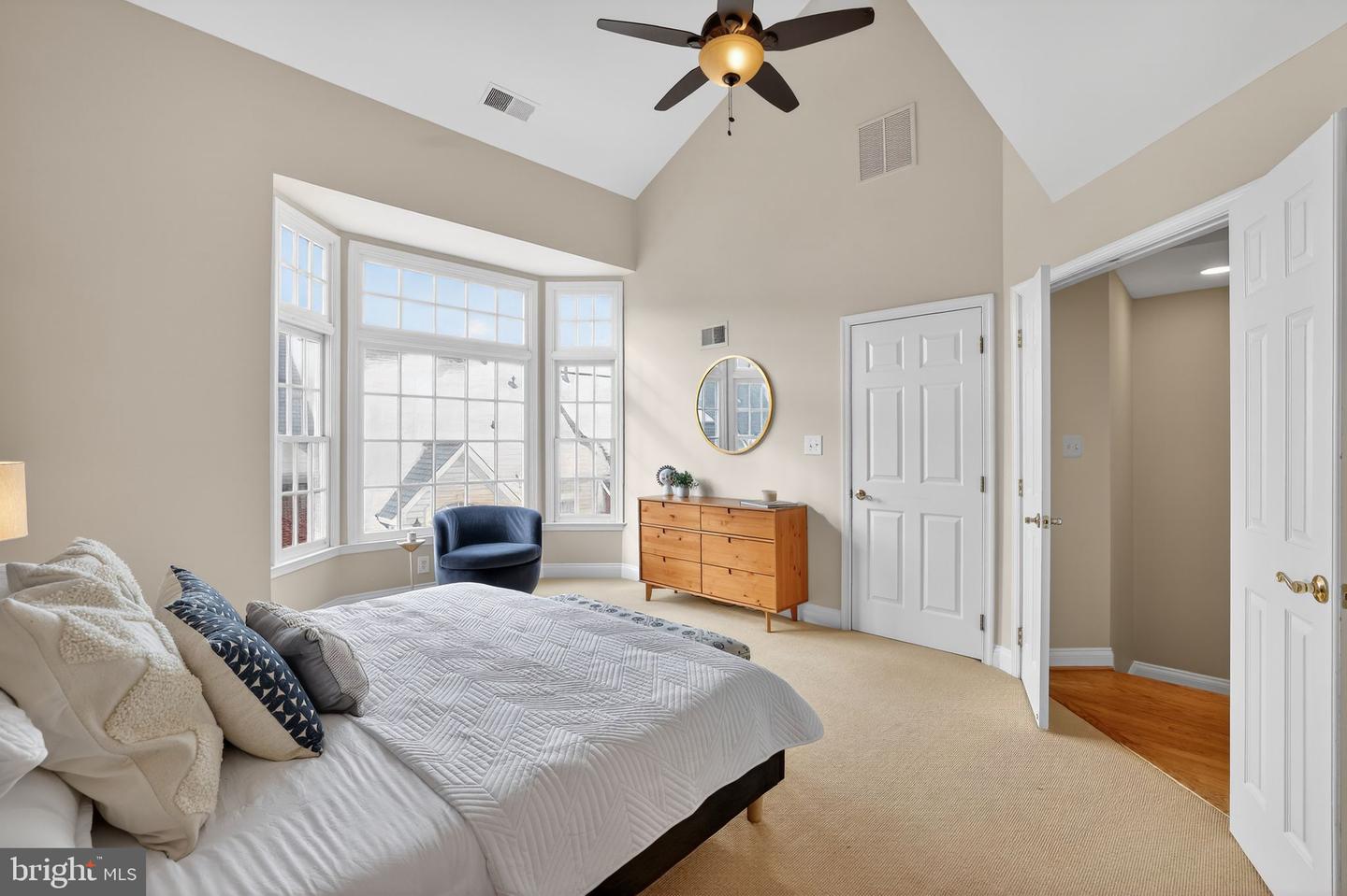 1220 ROUNDHOUSE LN, ALEXANDRIA, Virginia 22314, 4 Bedrooms Bedrooms, ,3 BathroomsBathrooms,Residential,For sale,1220 ROUNDHOUSE LN,VAAX2053764 MLS # VAAX2053764