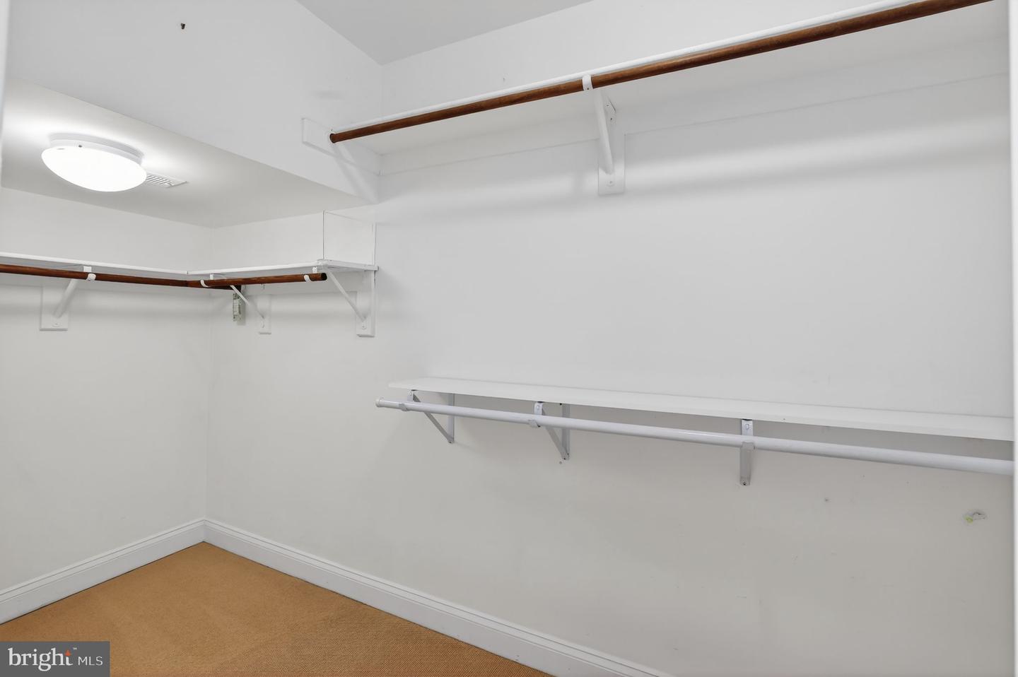 1220 ROUNDHOUSE LN, ALEXANDRIA, Virginia 22314, 4 Bedrooms Bedrooms, ,3 BathroomsBathrooms,Residential,For sale,1220 ROUNDHOUSE LN,VAAX2053764 MLS # VAAX2053764