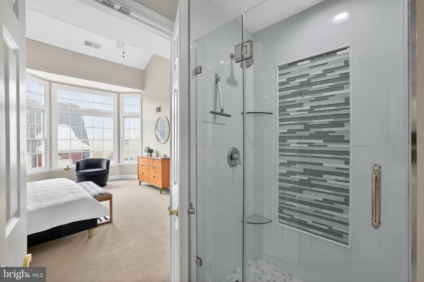 1220 ROUNDHOUSE LN, ALEXANDRIA, Virginia 22314, 4 Bedrooms Bedrooms, ,3 BathroomsBathrooms,Residential,For sale,1220 ROUNDHOUSE LN,VAAX2053764 MLS # VAAX2053764