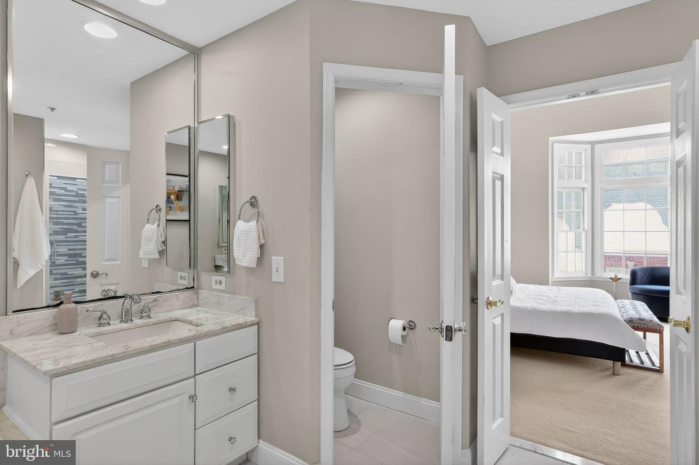 1220 ROUNDHOUSE LN, ALEXANDRIA, Virginia 22314, 4 Bedrooms Bedrooms, ,3 BathroomsBathrooms,Residential,For sale,1220 ROUNDHOUSE LN,VAAX2053764 MLS # VAAX2053764