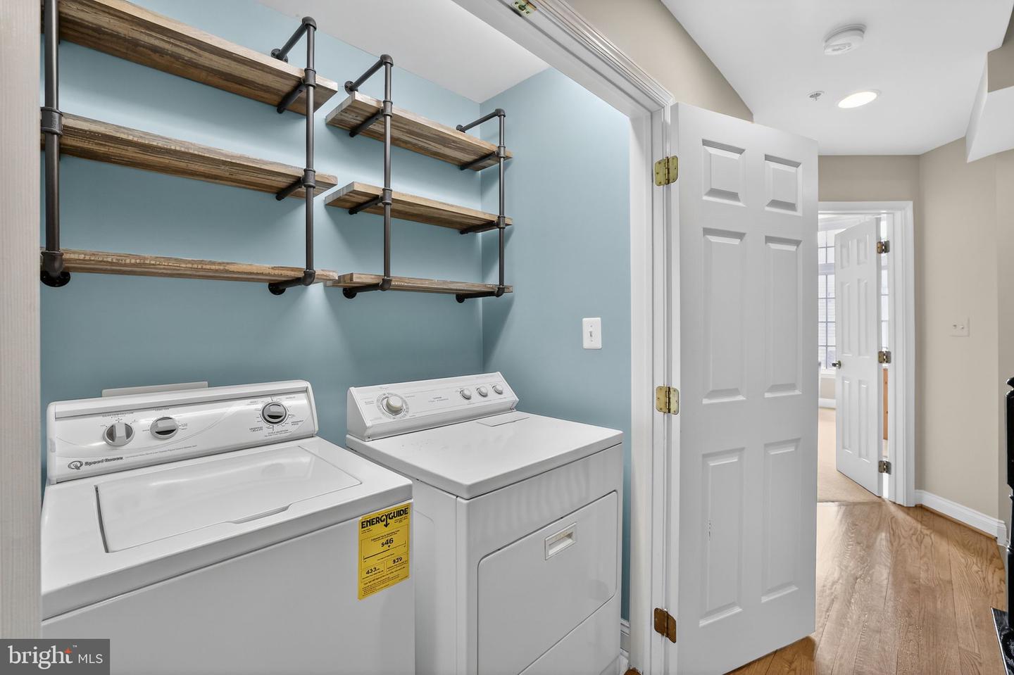 1220 ROUNDHOUSE LN, ALEXANDRIA, Virginia 22314, 4 Bedrooms Bedrooms, ,3 BathroomsBathrooms,Residential,For sale,1220 ROUNDHOUSE LN,VAAX2053764 MLS # VAAX2053764