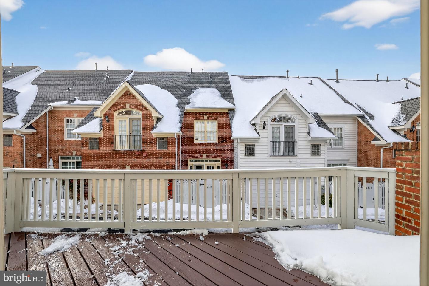 1220 ROUNDHOUSE LN, ALEXANDRIA, Virginia 22314, 4 Bedrooms Bedrooms, ,3 BathroomsBathrooms,Residential,For sale,1220 ROUNDHOUSE LN,VAAX2053764 MLS # VAAX2053764