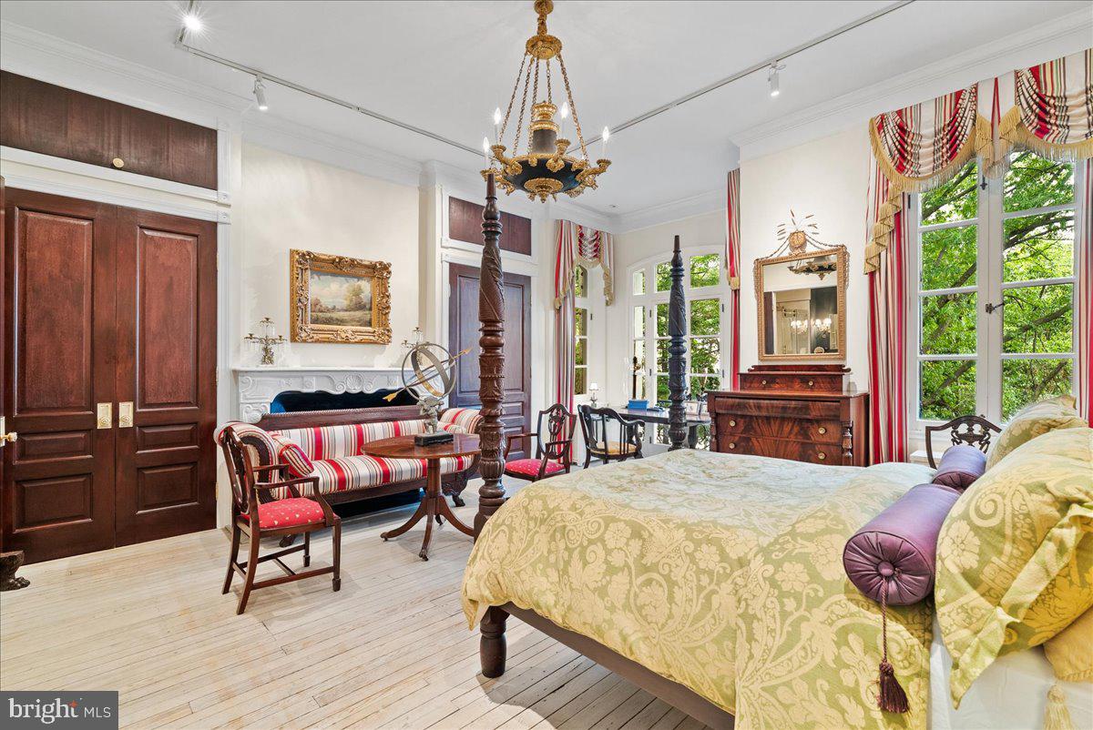 2815 Q ST NW, WASHINGTON, District Of Columbia 20007, 3 Bedrooms Bedrooms, ,3 BathroomsBathrooms,Residential,For sale,2815 Q ST NW,DCDC2244508 MLS # DCDC2244508