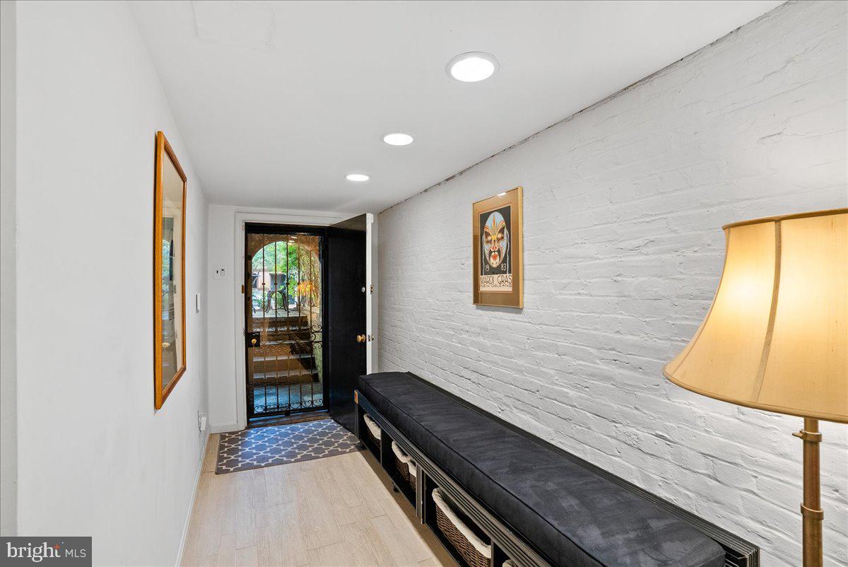 2815 Q ST NW, WASHINGTON, District Of Columbia 20007, 3 Bedrooms Bedrooms, ,3 BathroomsBathrooms,Residential,For sale,2815 Q ST NW,DCDC2244508 MLS # DCDC2244508