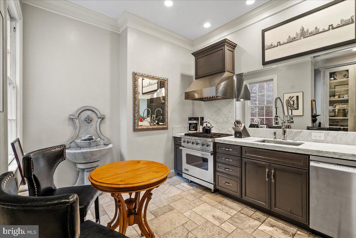 2815 Q ST NW, WASHINGTON, District Of Columbia 20007, 3 Bedrooms Bedrooms, ,3 BathroomsBathrooms,Residential,For sale,2815 Q ST NW,DCDC2244508 MLS # DCDC2244508