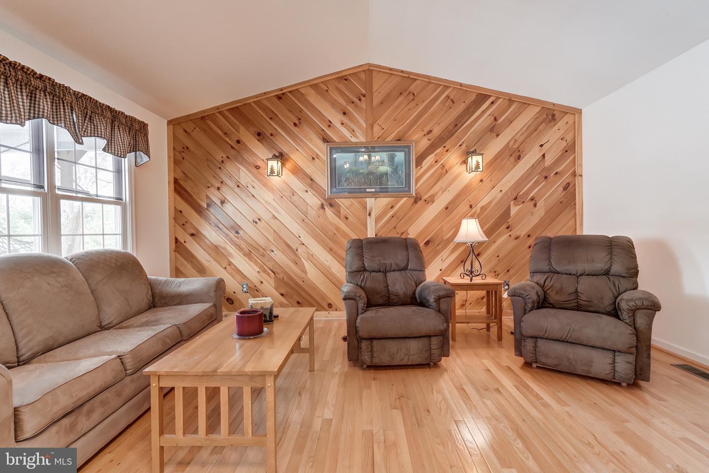 225 LAKEVIEW DR, MINERAL, Virginia 23117, 2 Bedrooms Bedrooms, 10 Rooms Rooms,2 BathroomsBathrooms,Residential,For sale,225 LAKEVIEW DR,VALA2009248 MLS # VALA2009248